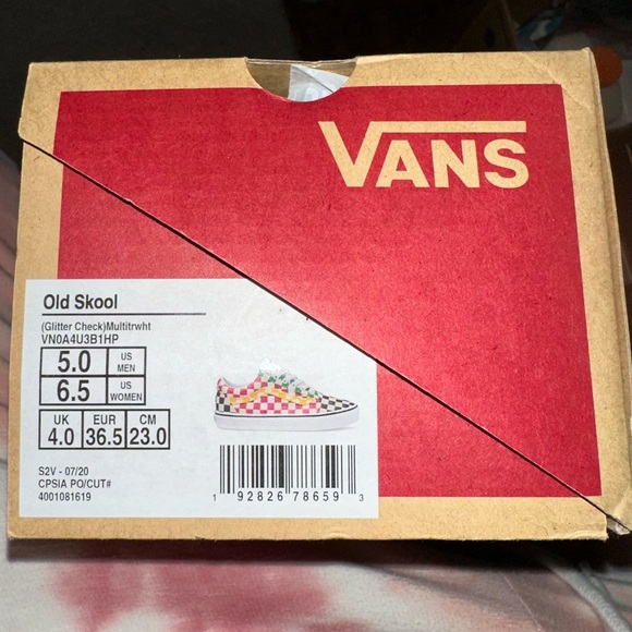 NWT Vans Glitter Checkerboard Old Skool
Sneaker 🌈 Pride Collection - Picture 6 of 6